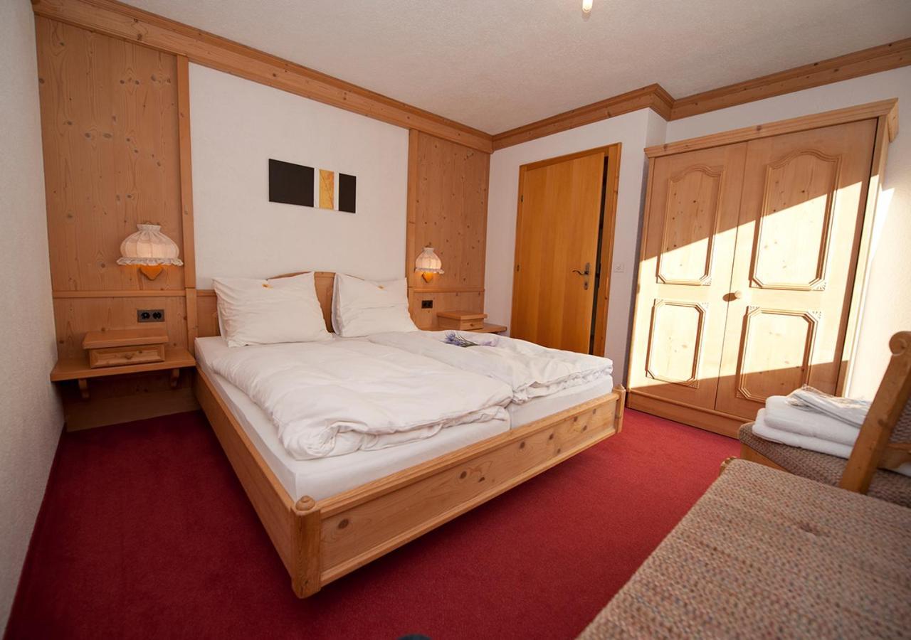 Hotel Garni Bergsonne Samnaun Pokój zdjęcie