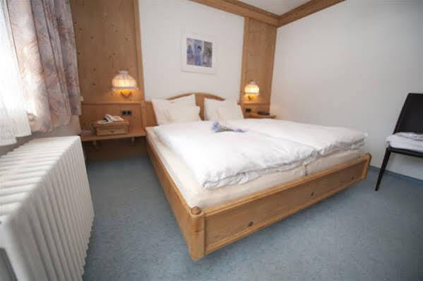 Hotel Garni Bergsonne Samnaun Zewnętrze zdjęcie